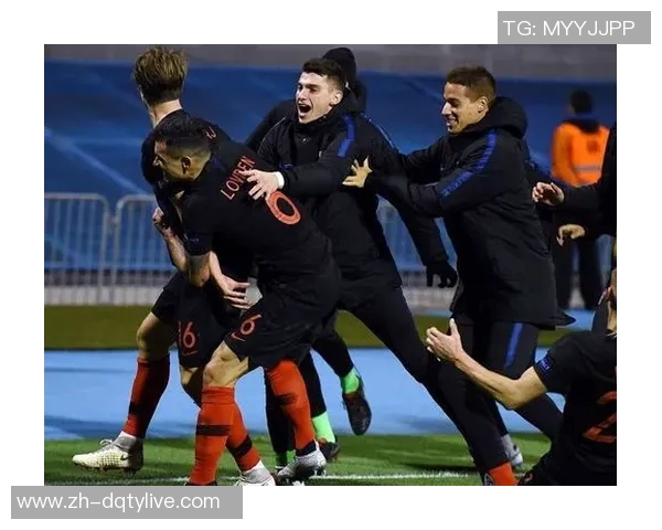 克罗地亚与瑞典激战正酣足球盛宴引发球迷热情高涨